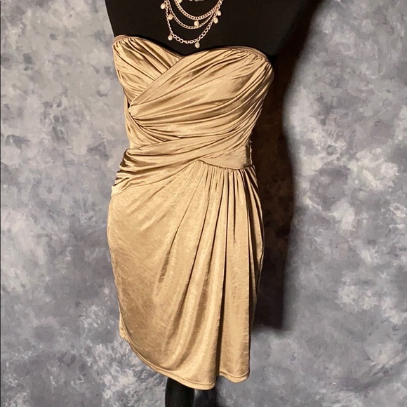 💚 3 for $15 💚 - Express Strapless Dress, Lined, size XS - Picture 3 of 16